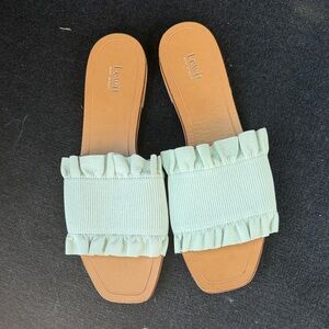 Women’s Lewit Mint Slide-On Sandals Size 6.5